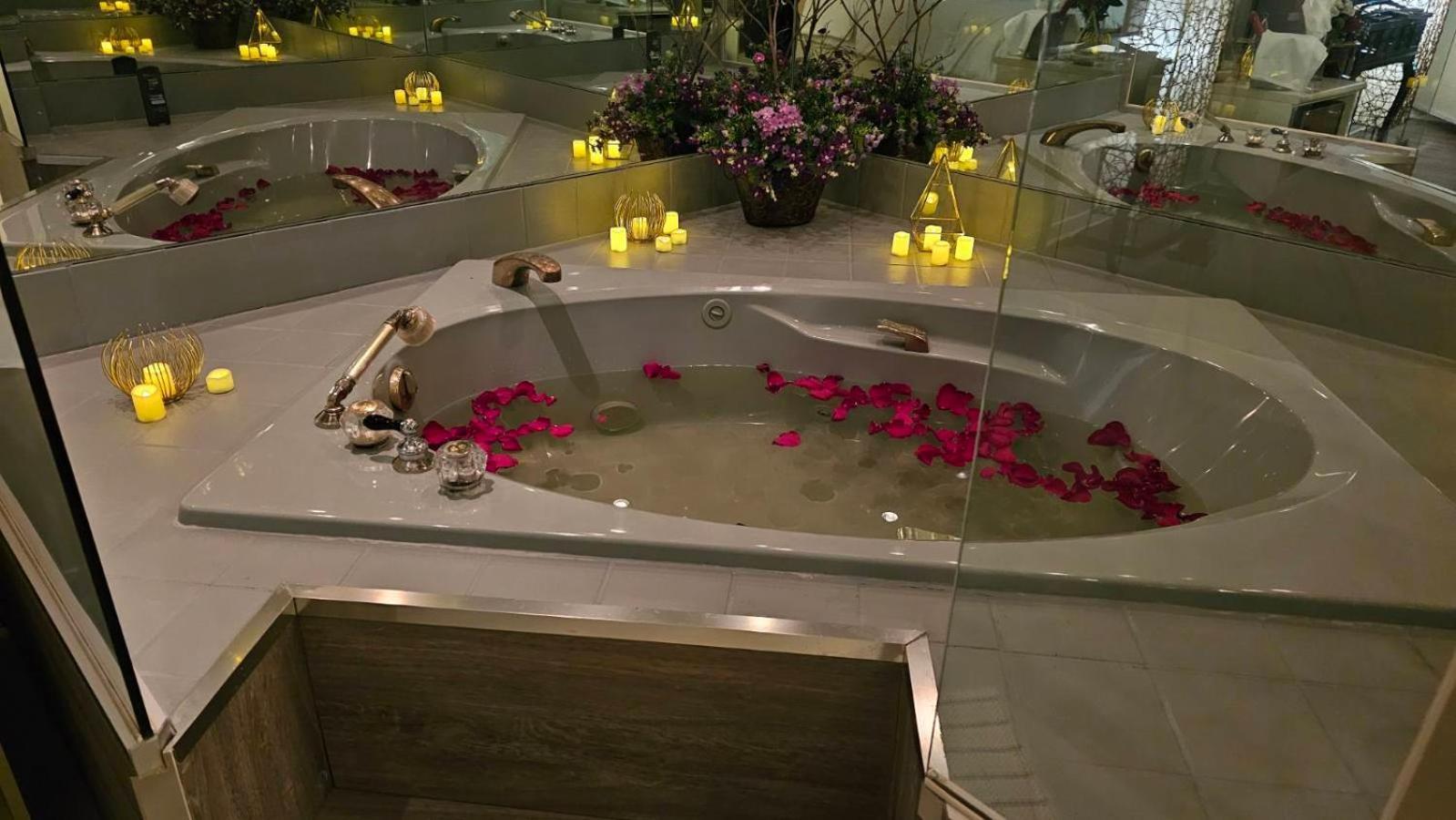 Hotel Oasis Lac St-Louis 살라베리-드-발리필드 외부 사진
